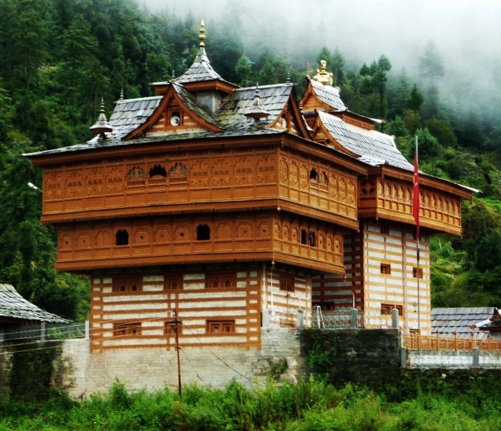 Koti Banal architecture