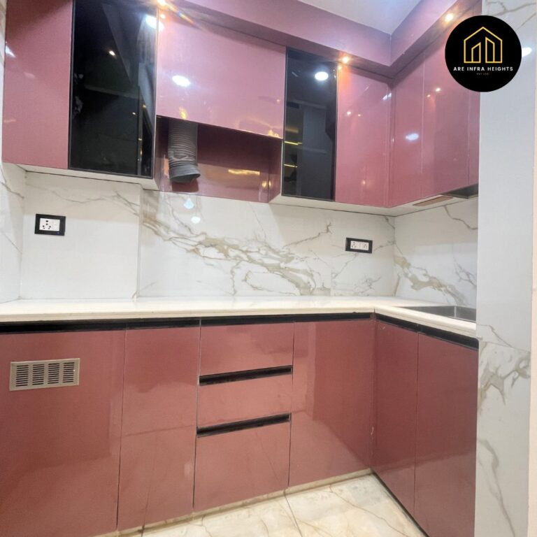 Cheapest 3 BHK Flat in Uttam Nagar | Fully Furnished 3 BHK Independent Floor with Lift & Car Parking
